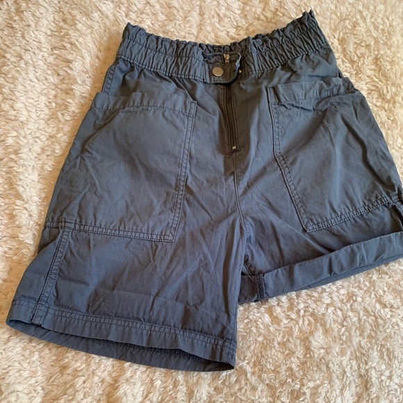 GAP High Rise Utility Short - Picture 7 of 12